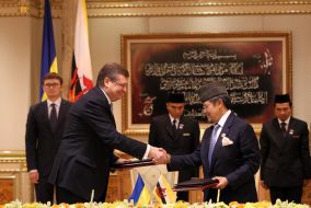 Signing of bilateral documents