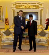 Viktor Yanukovich and Hassanal Bolkiah