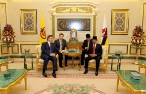 Viktor Yanukovich and Hassanal Bolkiah