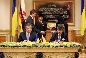 Signing of bilateral documents