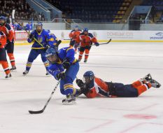 Хокей U-18: Україна - Нідерланди