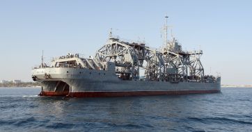 The rescue ship "Commune"