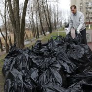 Субботник на прибрежной зоне озера Опечень