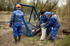 Cleaning of river-bed of the Latoritsa river 