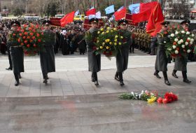 Возложение цветов