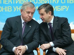 Anatoliy Kinakh and Mikhail Zurabov