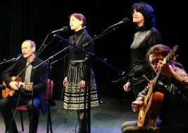 The theater of poetic song "Chanson"