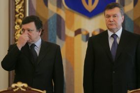 Viktor Yanukovich and Jose Manuel Barroso