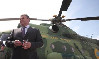 Анатолий Сердюков