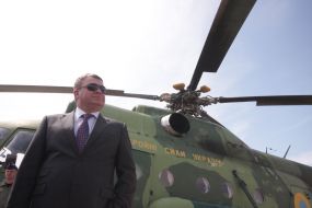 Анатолий Сердюков