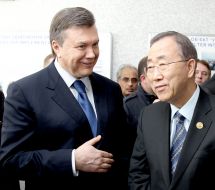 Ban Ki-Moon and Viktor Yanukovich
