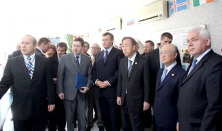 Ban Ki-Moon, Viktor Yanukovich and Yukiya Amano