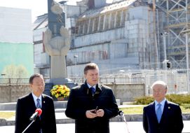 Ban Ki-Moon, Viktor Yanukovich and Yukiya Amano