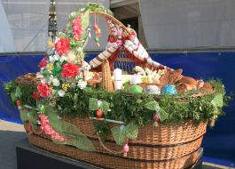 The biggest Easter basket in Ukraine