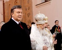 Viktor Yanukovich and Metropolitan Vladimir