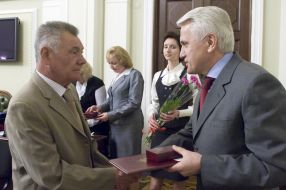 Oleksandr Omelchenko and Vladimir Litvin