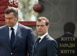 Dmitriy Medvedev and Viktor Yanukovich