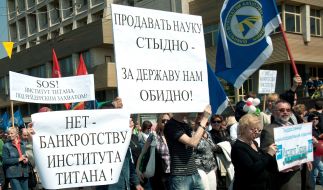 Employees of the Zaporozhye Institute of Titan