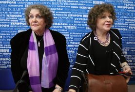 Lina Kostenko and Oksana Pahlуоvskaya