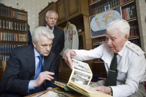 Vladimir Litvin, Aleksandr Meshcheryakov and Ivan Krasilnikov