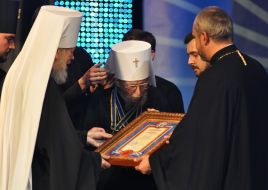 Patriarch Kirill and Metropolitan Nikodim