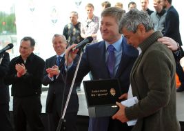 Boris Kolesnikov, Aleksandr Lukyanchenko, Rinat Akhmetov and Mircea Lucescu