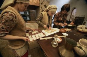 Изготовление чебуреков