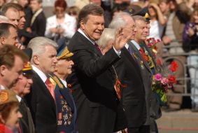 Viktor Yanukovich, Vladimir Litvin and Nikolay Azarov
