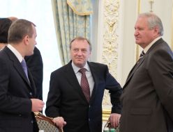 Andrey Klyuev, Aleksandr Lavrinovich and Viktor Tikhonov