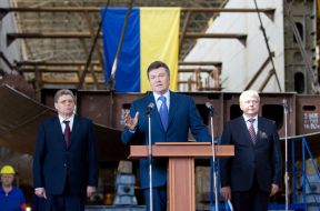 Viktor Yanukovich on the Black Sea Shipyard