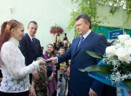 Viktor Yanukovich and large family Chernyshev