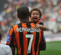 Fernandinho with son David