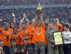 The ceremony of rewarding of players of FС "Shakhter"