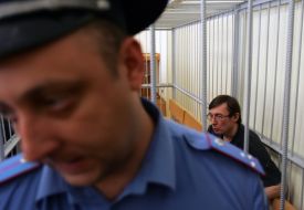 Юрий Луценко