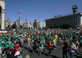 "Under the chestnuts" race