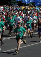 "Under the chestnuts" race