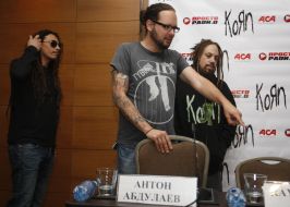 James Shaffer, Jonathan Davis and Reginald  Arvizu 