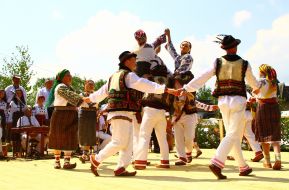 Участники гуцульского праздника ”Полонинська ватра”