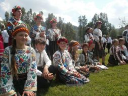 Участники гуцульского праздника ”Полонинська ватра”
