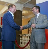 Leonid Kuchma and Mihail Zurabov