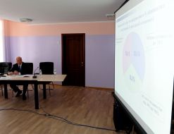 Николай Азаров