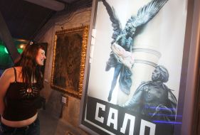 Placard with inscription "fat"