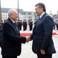 Viktor Yanukovich and Ivan Gashparovich
