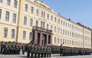 Випускники Академії Сухопутних військ