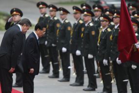 Viktor Yanukovich and Hu Jintao