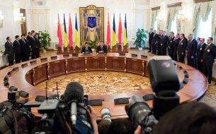 Signing of bilateral documents