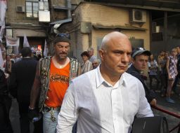 Aleksandr Timoshenko and Sean Carr