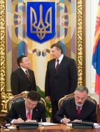Viktor Yanukovich, Dmitriy Tabachnik and Tsakhiagiin Elbegdorj