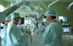 Doctors do the operation to Leonid Stadnik