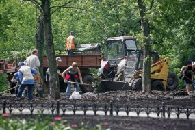 Реконструкция сквера на Русановской набережной